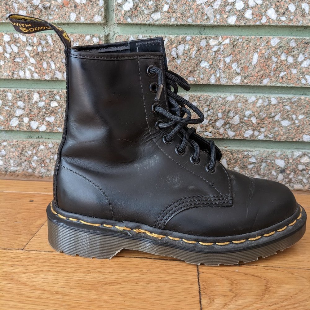 Black 8-hole Doc Martens US 5.5 UK 3